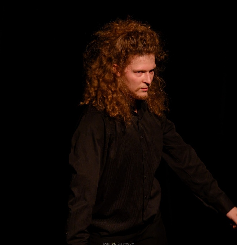 ФЕДОРУШКОВ ЛЕОНИД